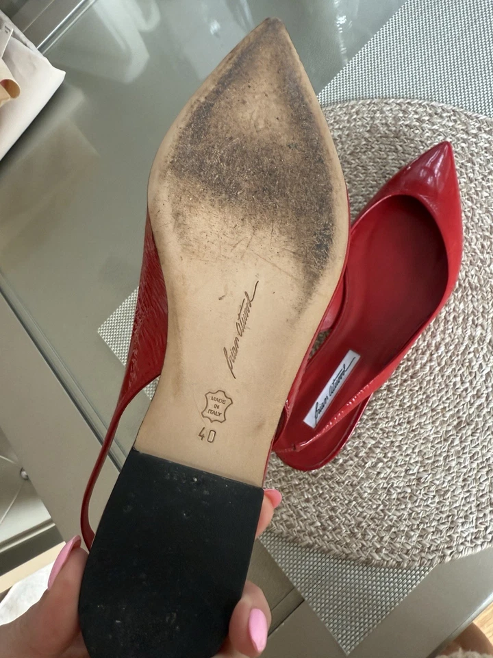 Brian Atwood Women's Red Color Flats Size 9 Pointy Toe - Image 4 of 4
