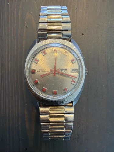 Vintage Timex Men's Watch Manual Wind Up Day Date Red Hands & Markers G. Britain