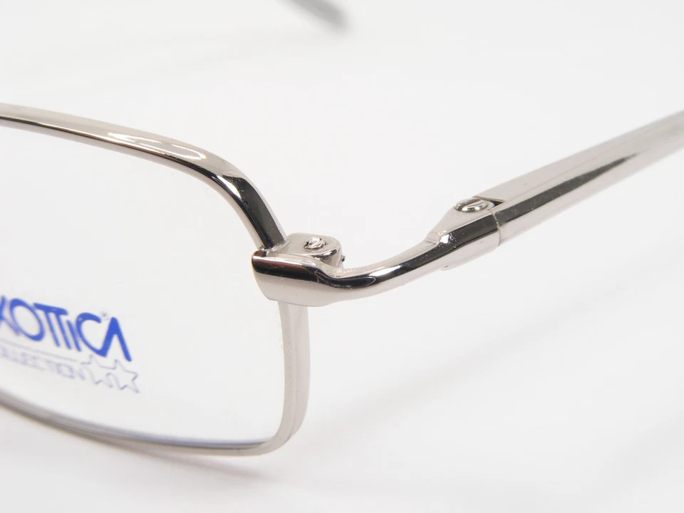 ÓCULOS DE ÓCULOS LUXOTTICA 1341 030 prata armação de titânio 49-17-135 mm Itália - Imagem 4 de 4