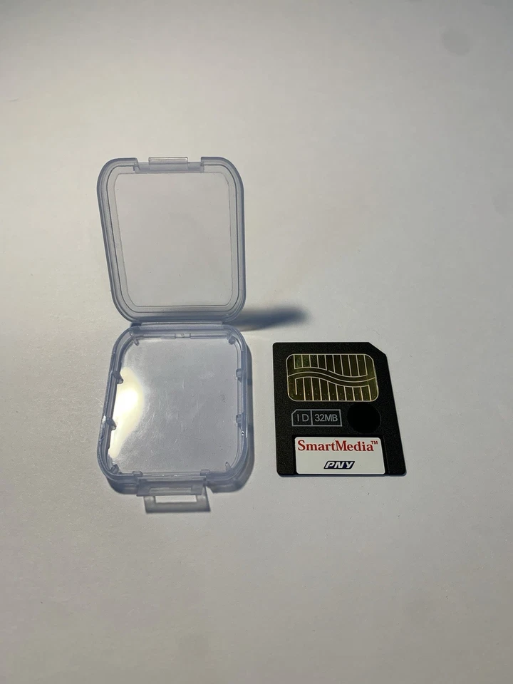 PNY Smart Media 32 MB Extended Data Storage Flash Memory Card, Black, UNTESTED - Image 4 of 4