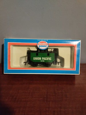 #ad #ad HO Model Power Caboose Bobber Union Pacific Green 9132 $12.59