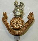 WW1 THE LOYAL REGIMENT CAP BADGE SLIDER FIXING BI METAL K/C - GENUINE