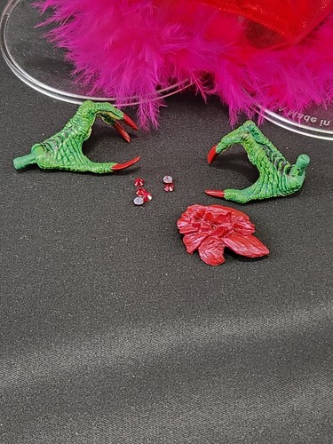 NECA Gremlins 2 - Ultimate Showgirl Red Dress Greta 7" Scale SDCC 2023 Exclusive - Bild 9 von 21