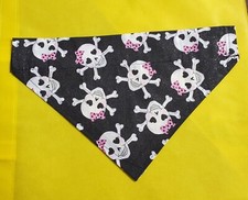 DOG BANDANNA OVER THE COLLAR SKULLS PINK BOWS GLITTER