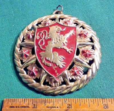 Heraldic LION Shield Crest Coat of Arms & 9 Stars Gold-Tone Metal Pendant Medal
