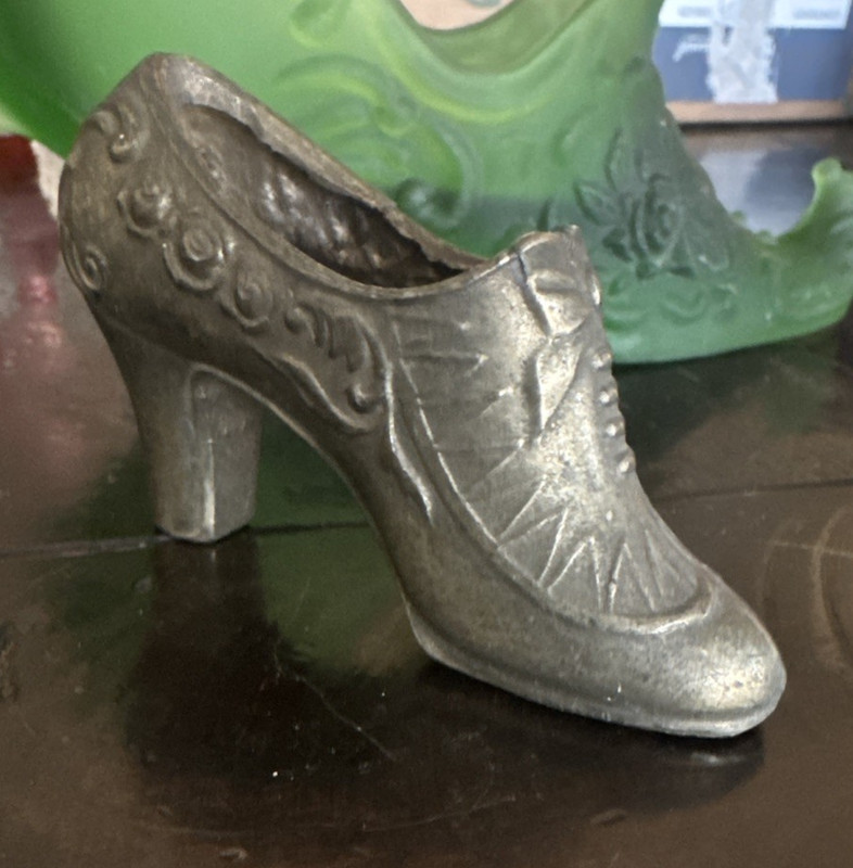 Vintage Victorian Mini Shoe Pin Cushion. the cushion is missing. Buckle/Bow