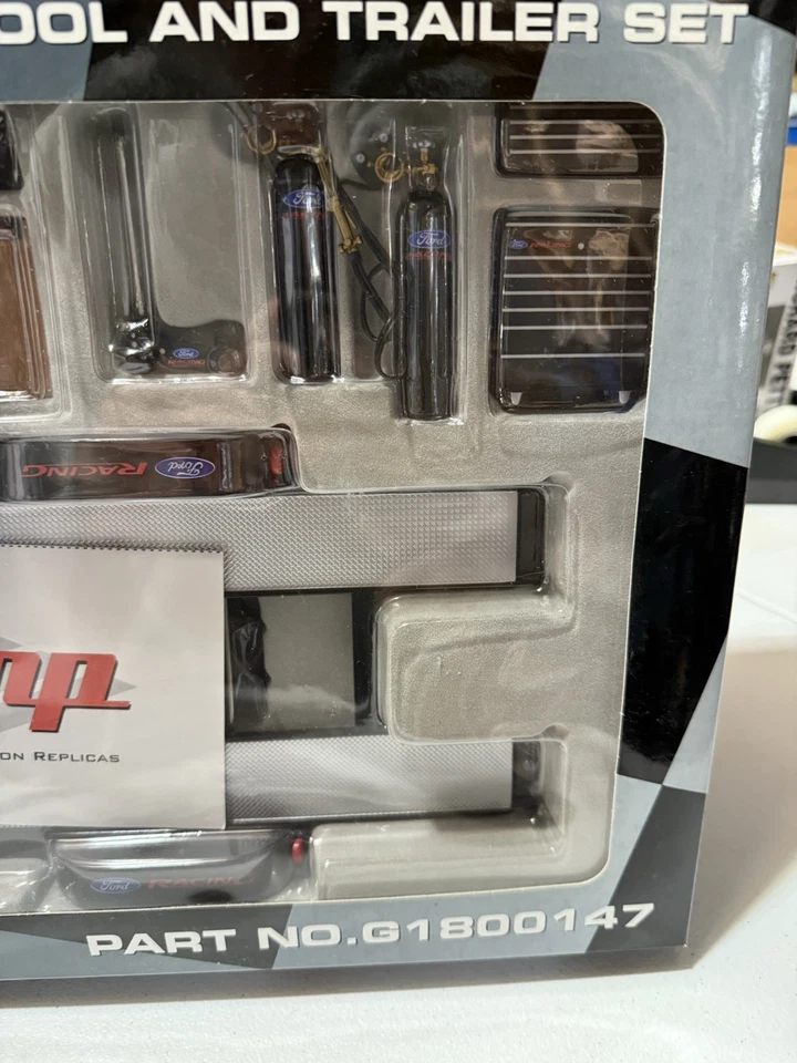 GMP FORD RACING 1:18 Tool & Trailer Set Diecast Car Model Accessory Set - Image 4 of 4