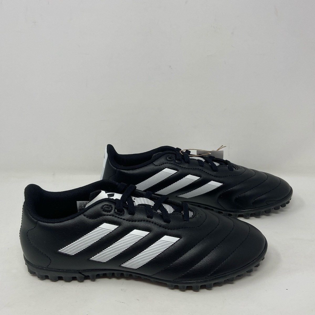 Adidas Black and white soccer shoes, 7.5 Used Adidas Soccer Cleats Black Senior 7.5 main image 4