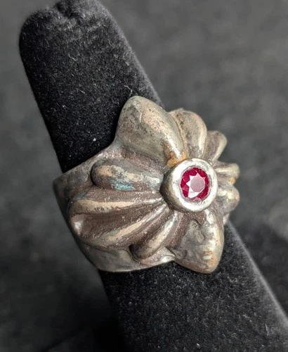 GOOD ART HLYWD Ring- Vintage Silver Ring with Ruby - Very rare Good Art HLYWD