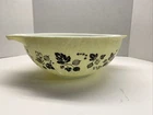 Vintage Pyrex Yellow With Black Gooseberry 444 Mixing Bowl 1960s 4 Qt Size