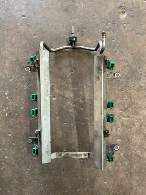 99-02 Land Rover Discovery 2 OEM Fuel Rail with Injectors 4.0 V8 ERR6889 L19