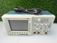 FOR PARTS  Tektronix TDS 3052B Digital Phosphor Oscilloscope 500MHz, 5GS/s
