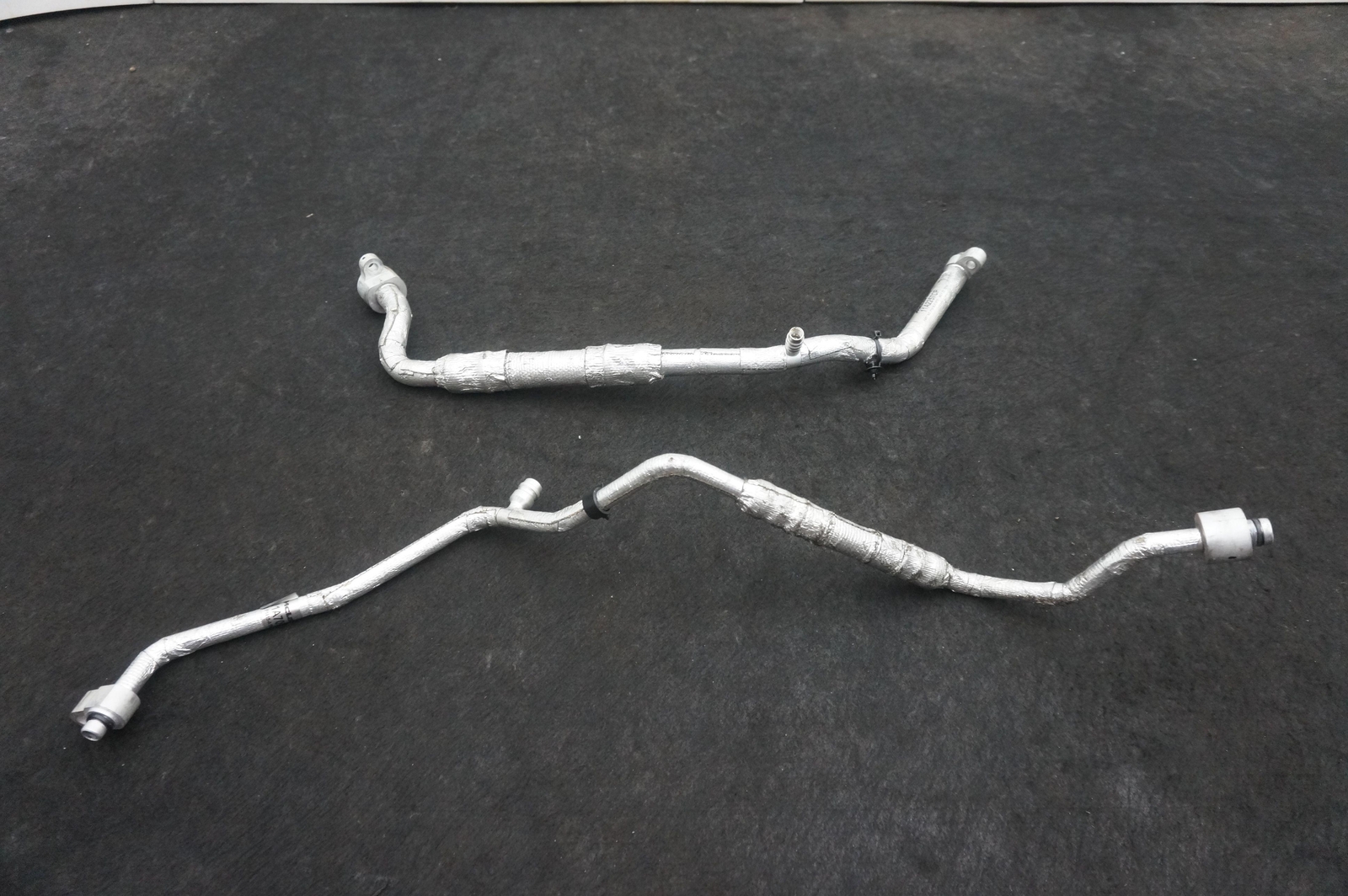 Set 2 HVAC A/C Hose Line Pipe OEM 11A7097CP 11A2257CP McLaren 650S 2015