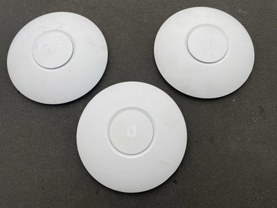Lot of 3 Ubiquiti UniFi 1x UAP-NANOHD & 2x UAP-AC-Lite Wireless Access Points