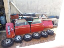piéce de carroserie AUSTIN MINI 1000 deux portes,capot,coffre,deux jantes alu et