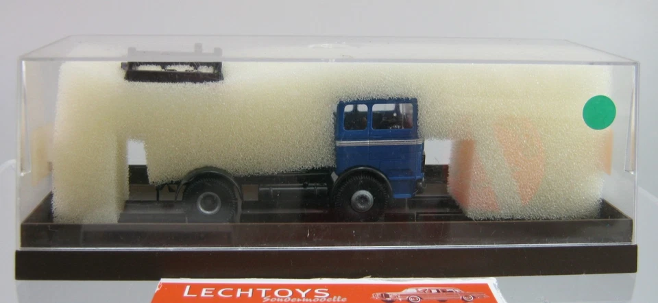 Brekina 1:87 H0, Nr. 8100 Mercedes 1620 Solo Sattelzugmaschine, blau, OVP - Bild 1 von 1