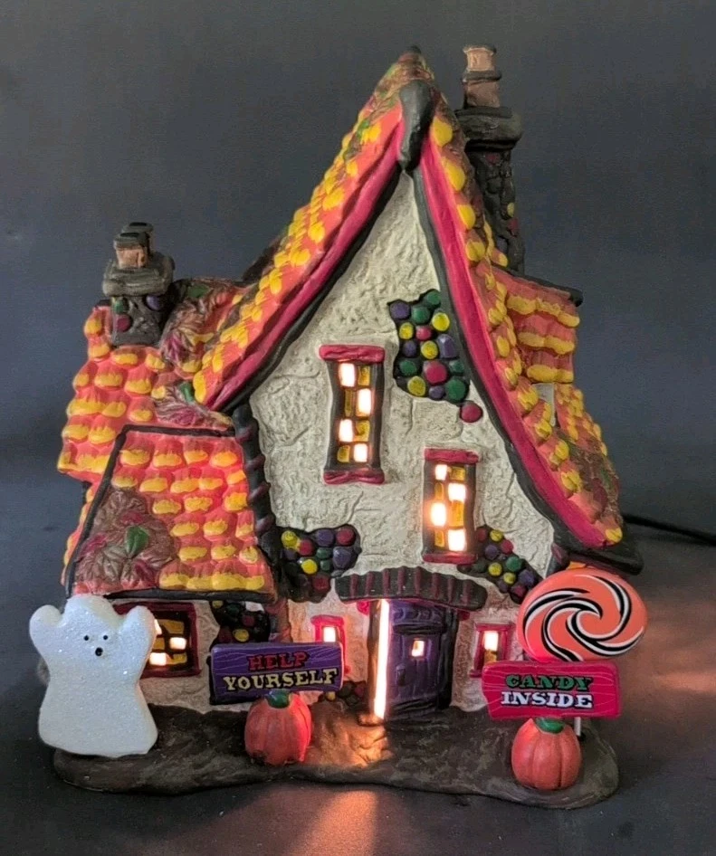 Department 56 Halloween Sweet Trappings Cottage 4051012