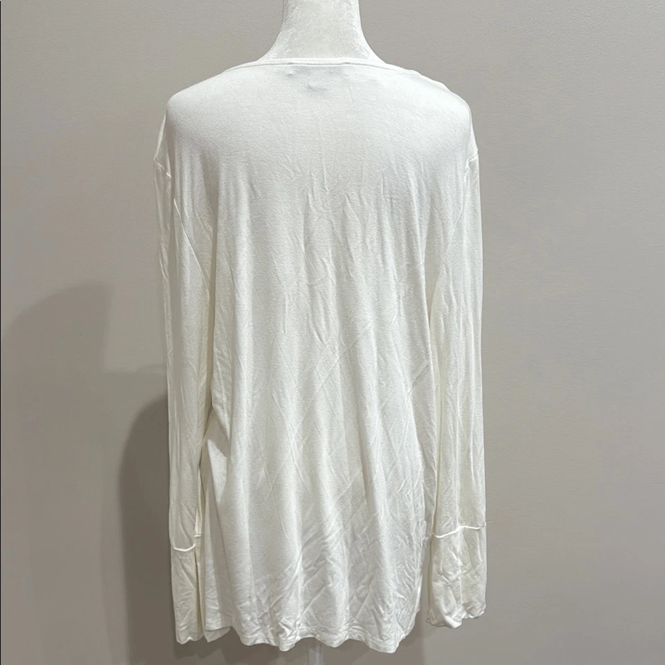 Blusa Larry Levine Feminina Frente Gravata Branca Manga Longa Tamanho Grande - Imagem 3 de 3