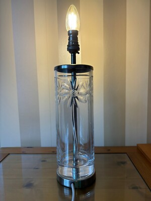 Stuart Kristall Lampe geschliffen Blumen Gänseblümchen Zylinder 30 cm Höhe Modell 31448/263 LotA