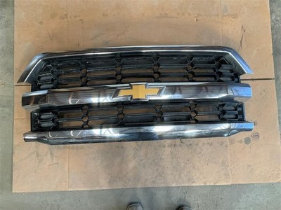 Grille Classic Style Chrome Surround Fits 16-19 SILVERADO 1500 PICKUP 2346605