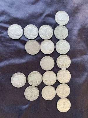 lots de 18 pièces argent de 10 francs Turin - Photo 1/2