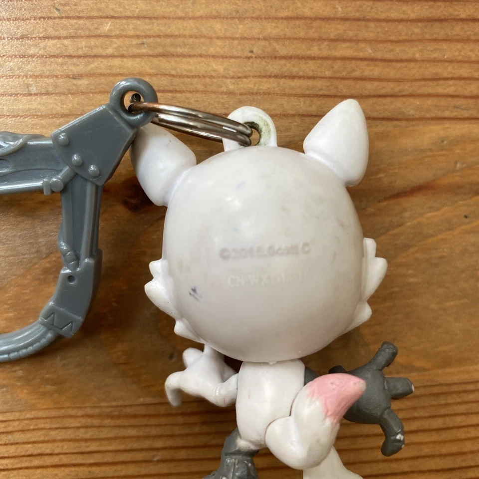 Lote de 4 figuras de llavero Five Nights at Freddy’s FNAF - DESGASTE PESADO Foto 4 de 4