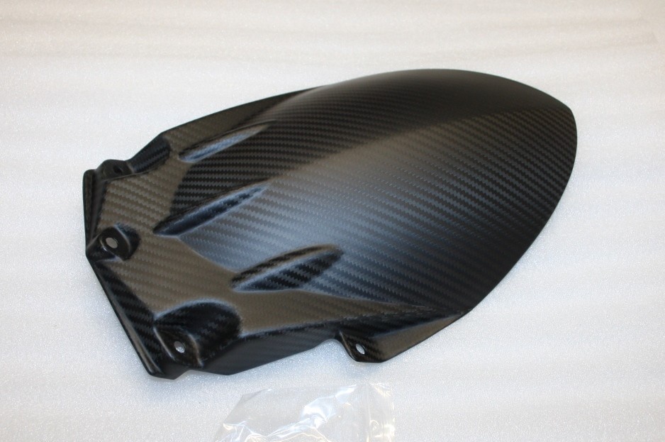 Lèche-roue Triumph Speed Triple 2005-2010 en carbone mat