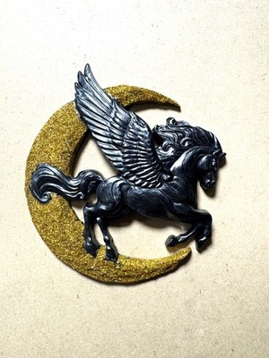 3D Wandbild Pegasus fliegendes Pferd mit Halbmond Aus Epoxidharz 3D Handarbeit