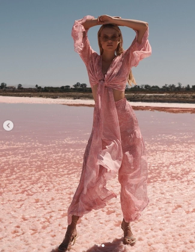 EVARAE Aprilla Crepe de Chine Pant Paisley Chateau Rose UK 6/8/10/12/14/16 - Tag
Opens in a new wind