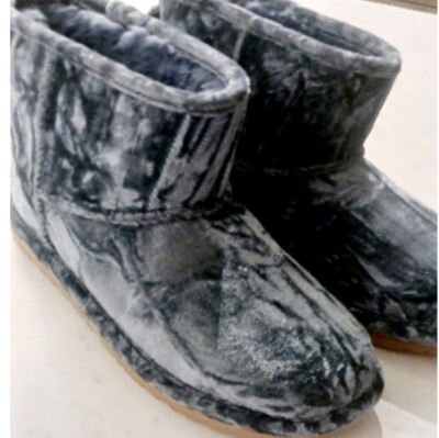 UGG Classic Mini Crushed Velvet blue Boots size 5