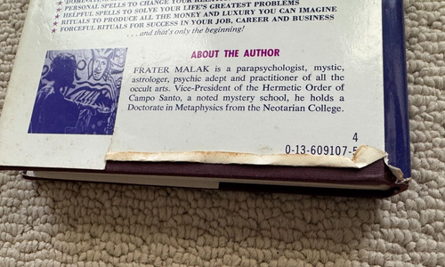 The Mystic Grimoire of Mighty Spells and Rituals - Frater Malak 1976 HC with Kit - Picture 9 of 17