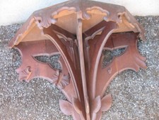 PICCOLA CONSOLE-MENSOLA UMBERTINA CON INTAGLI - MOGANO PRIMI '900 ZONA EMILIA 