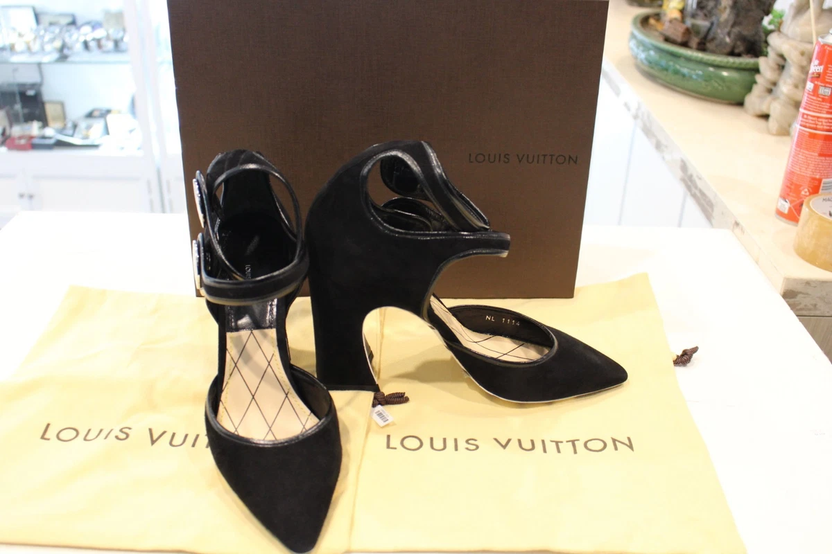 Louis Vuitton Block Heel Pumps (Black)