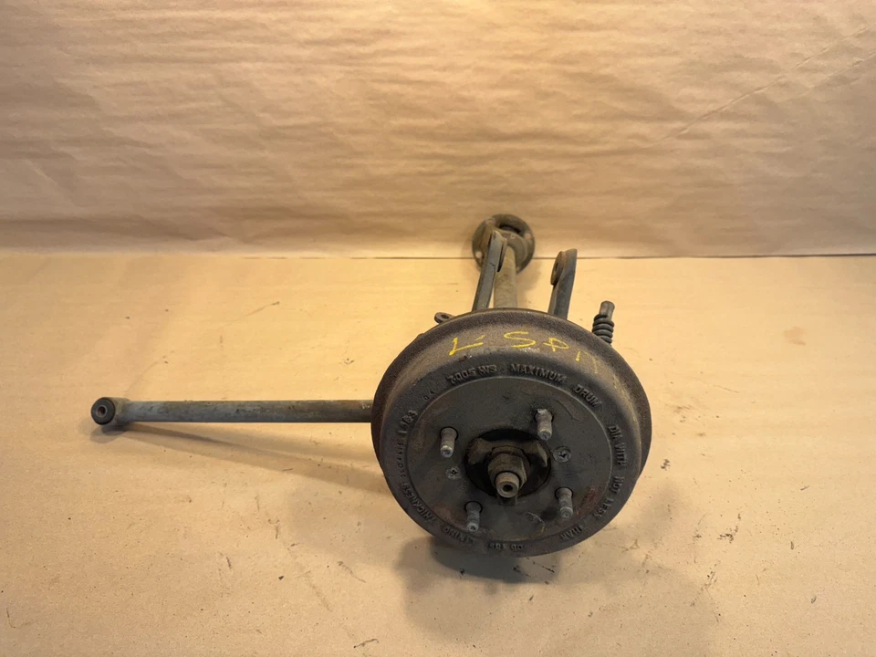 Conjunto de eje trasero Triumph Spitfire GT6 OEM PN 204226 Foto 2 de 4