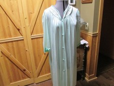 Vintage 1960's sz 36 Med Green Semi Sheer Lace neckline Robe Lounge Button up