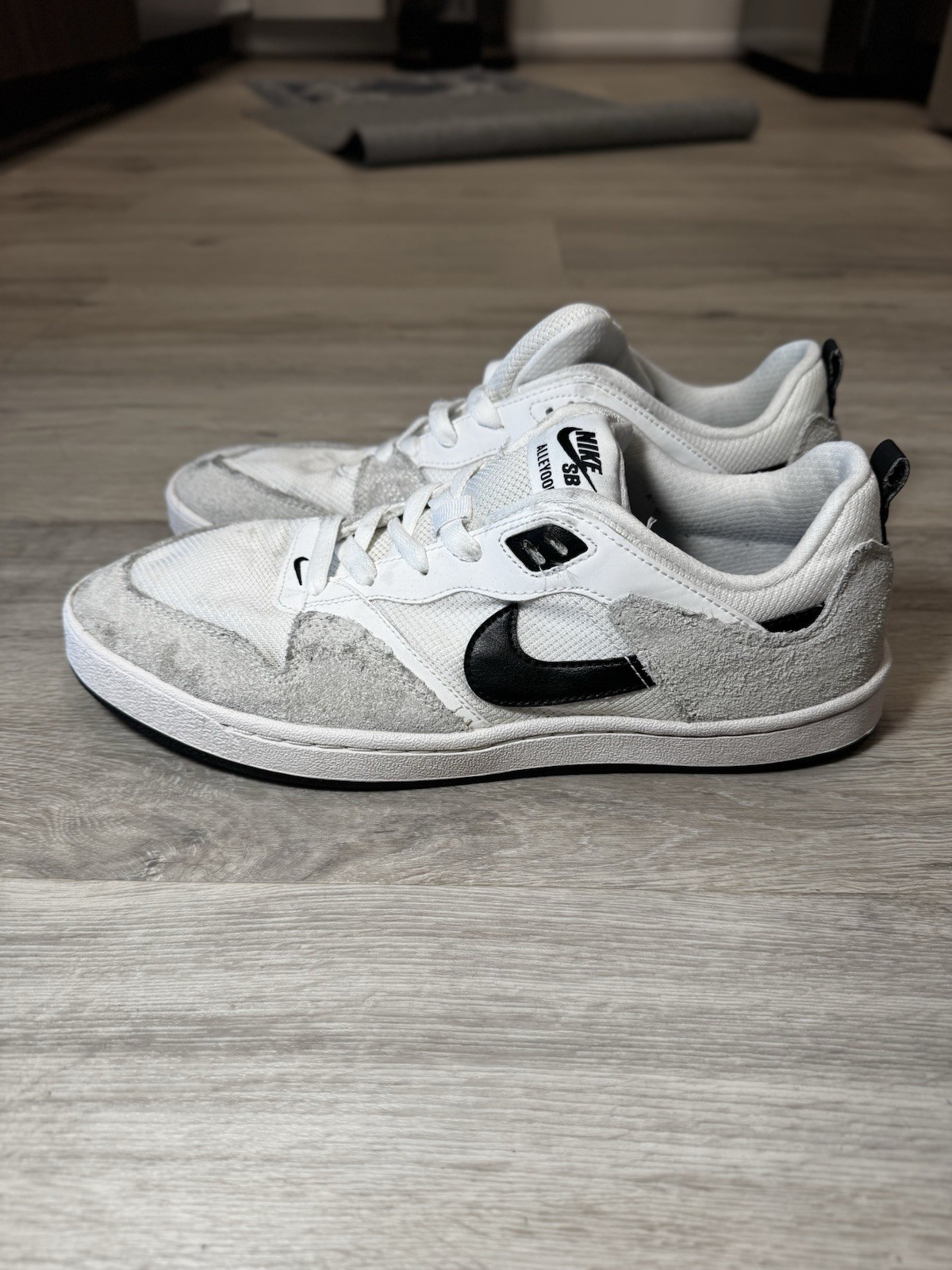 Nike SB Alleyoop White Gray Black Men's Skateboarding Shoes 