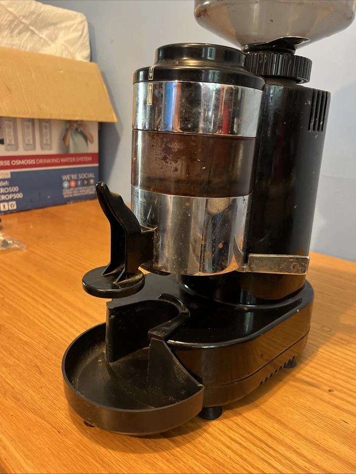 Gino Rossi Rosito Bisani Professional RR45 Espresso Coffee Grinder - Image 3 of 4