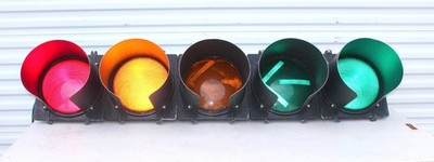 Eagle Traffic Control System 5 Gang Stop Light LEOTEK  67'' Tall- Metal  #S-59