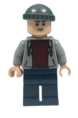 LEGO Jurassic World Security Guard Minifigure 76950 Brand New jw094
