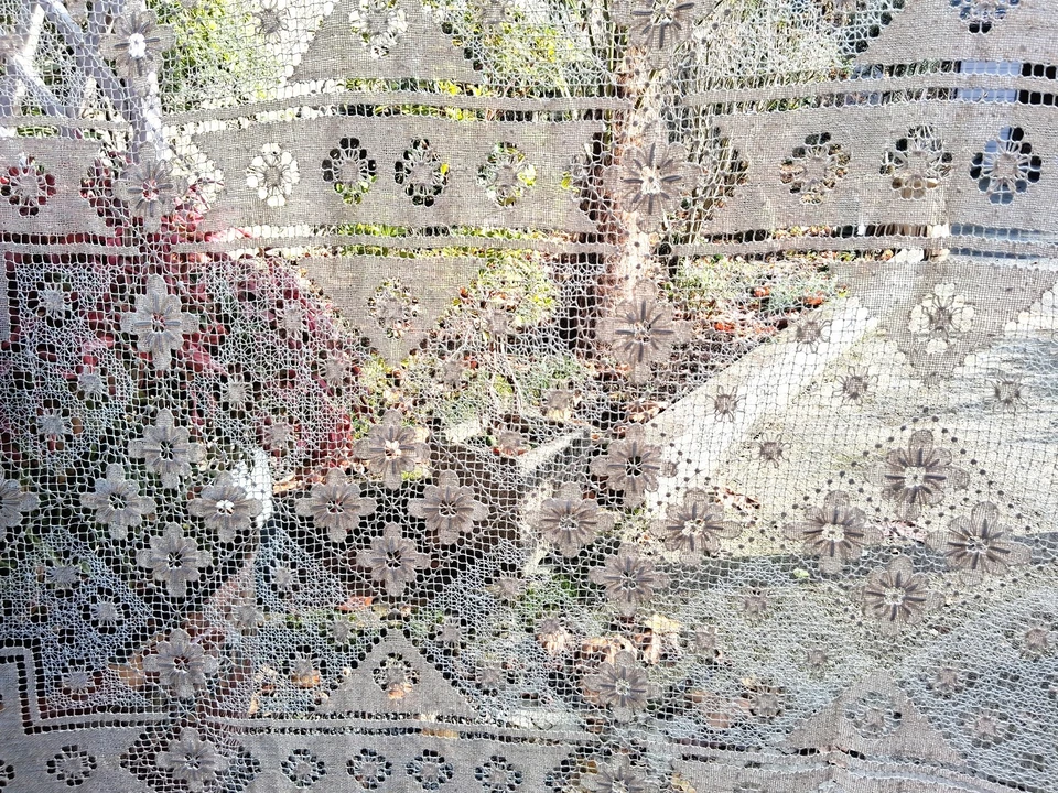 Superbe Nappe ancienne fait main  - 285 cm x 185 cm - Photo 4/4