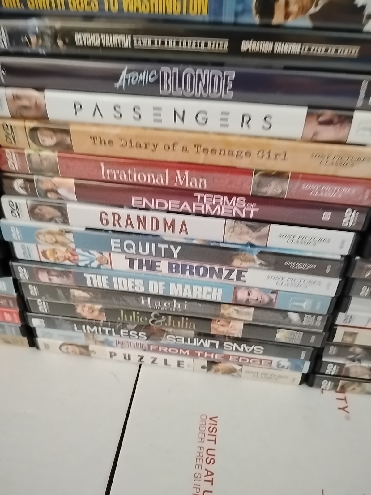 Lot of 120 vintage Estate Sale DVD Classic dvds! NO KIDS MOVIES Trl6#18