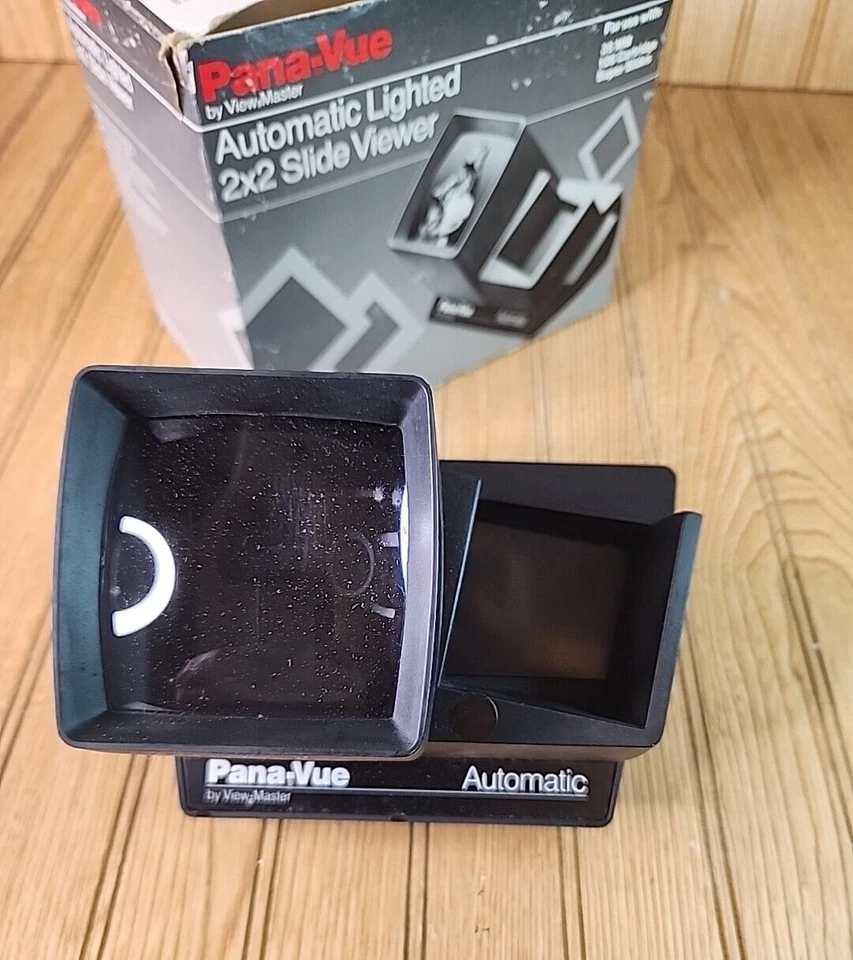 Pana-Vue Automatic Lighted 2x2 Slide Viewer - Image 3 of 4