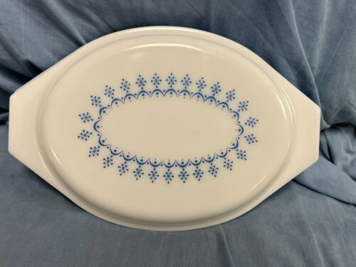 Vintage Corning ware Garland/Snowflake Divided 1 1/2 Qt 945c12 Casserole Blue - Picture 1 of 6