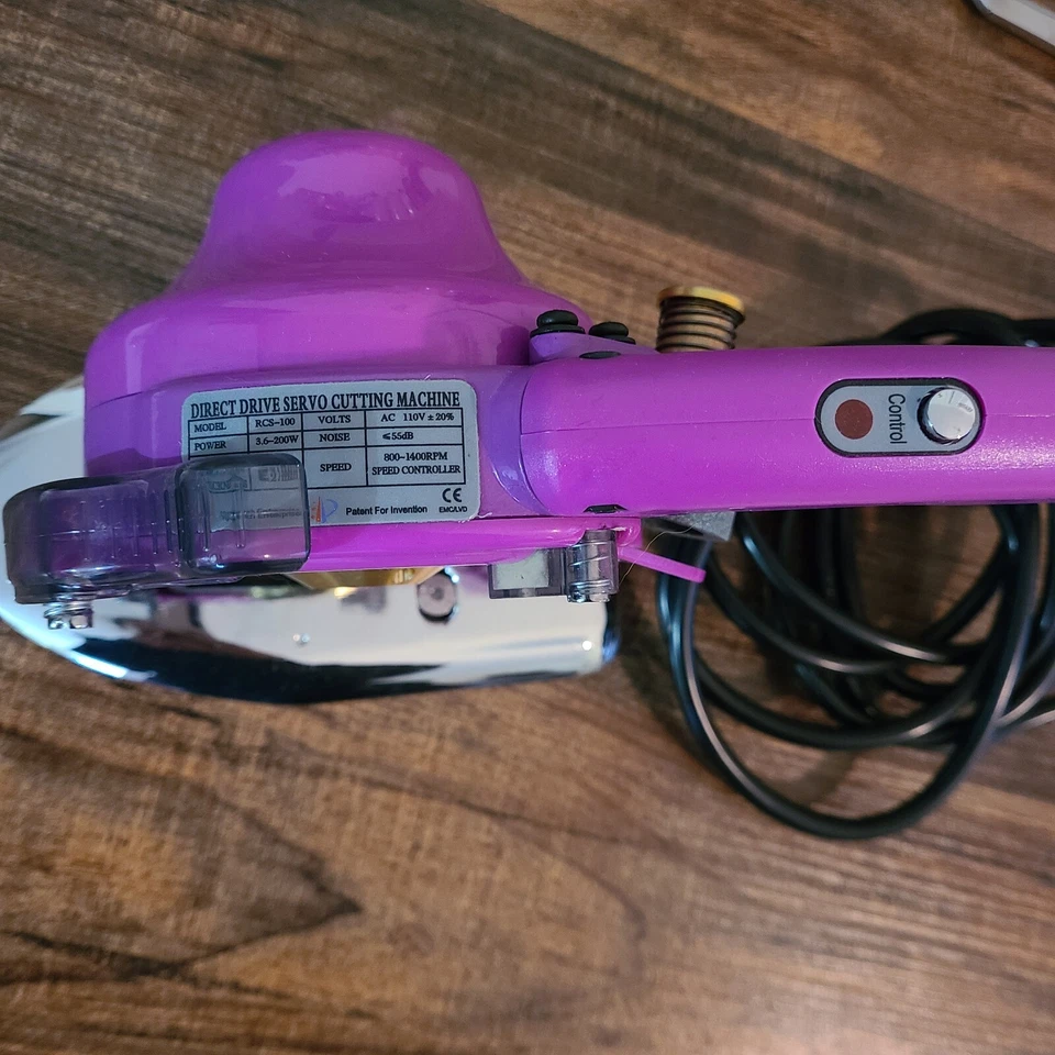 Cortador giratorio de tela eléctrico púrpura de alta resistencia Foto 3 de 4