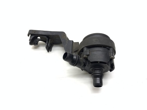 BMW 7 G12 750Li xDrive 2016 N63B44C Zusatzwasserpumpe 9372723-03