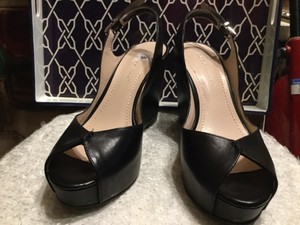 bcbg black wedges