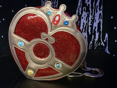 Authentic Pretty Guardian Sailor Moon Museum Exclusive Cosmic Heart Compact Bag