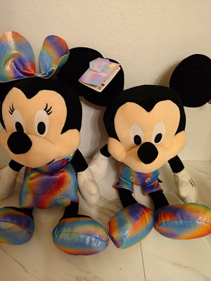 Disney 100 Mickey Mouse & Minnie Mouse Plüschtiere Set Regenbogen, Hangtag