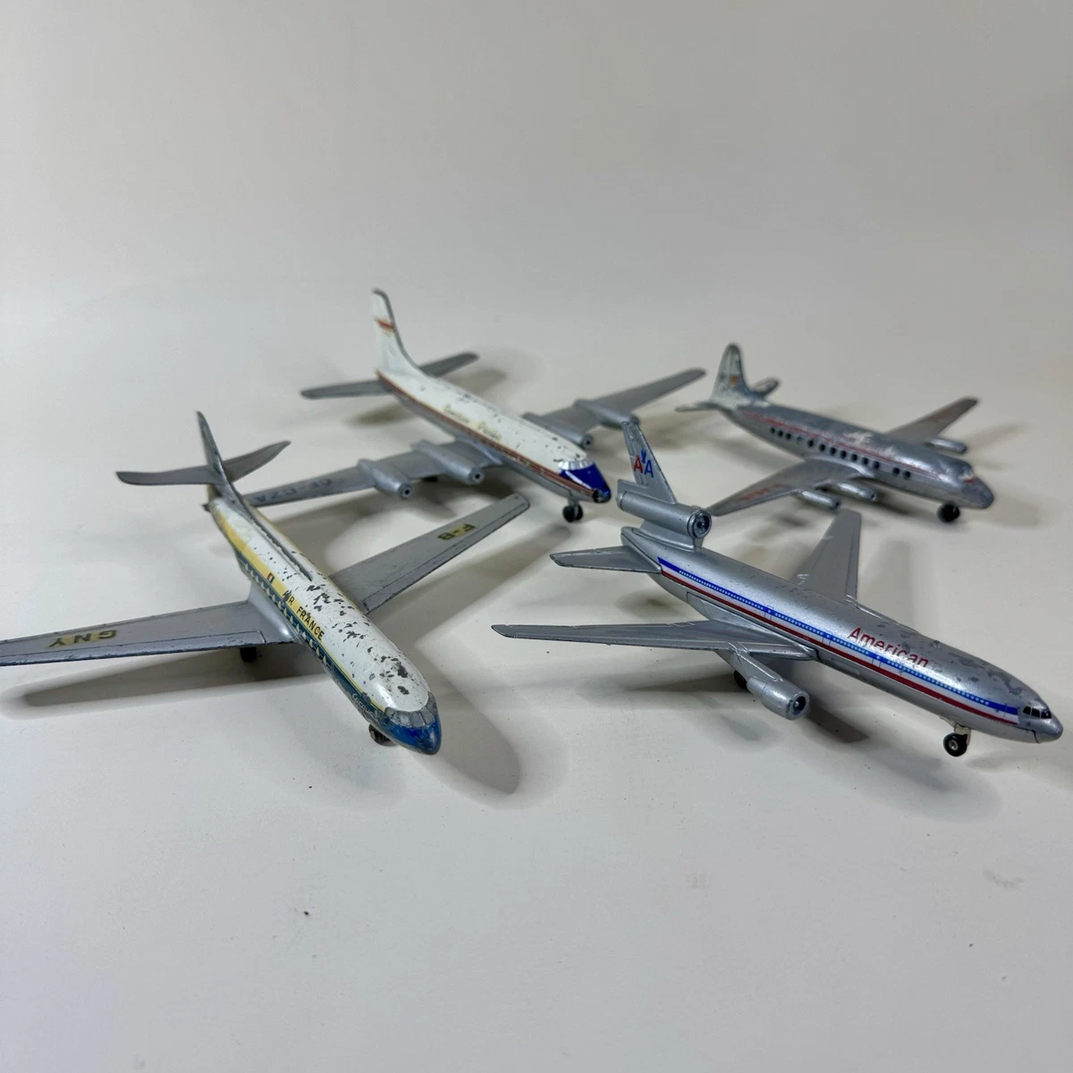 DINKY TOYS GB Ref 736 Avion Hawker Hunter +Boite D 'Origine EUR 42,00