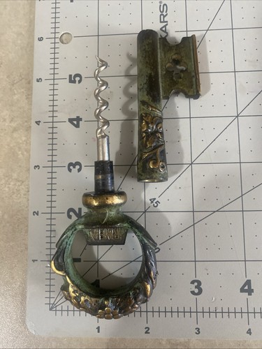 Vintage Large Brass Skeleton Key Cork Screw - Picture 4 of 8